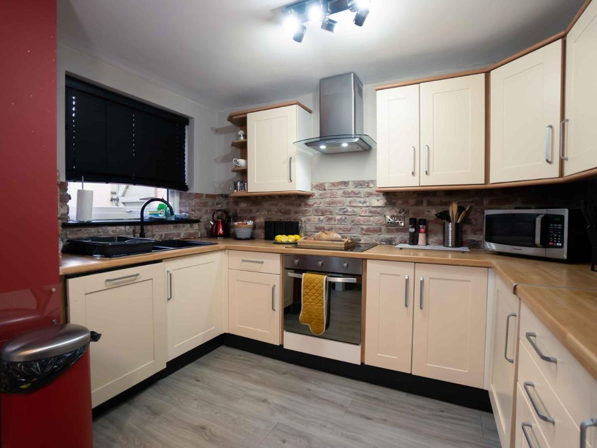 סקארבורו Pass The Keys Amazing, Newly Renovated 5Bedroom House Sleeps 10 מראה חיצוני תמונה