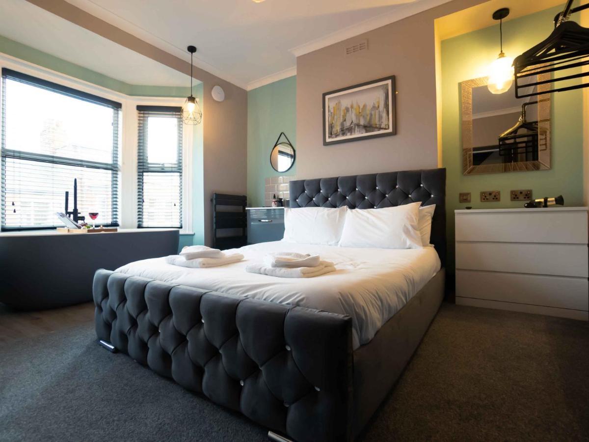 סקארבורו Pass The Keys Amazing, Newly Renovated 5Bedroom House Sleeps 10 מראה חיצוני תמונה