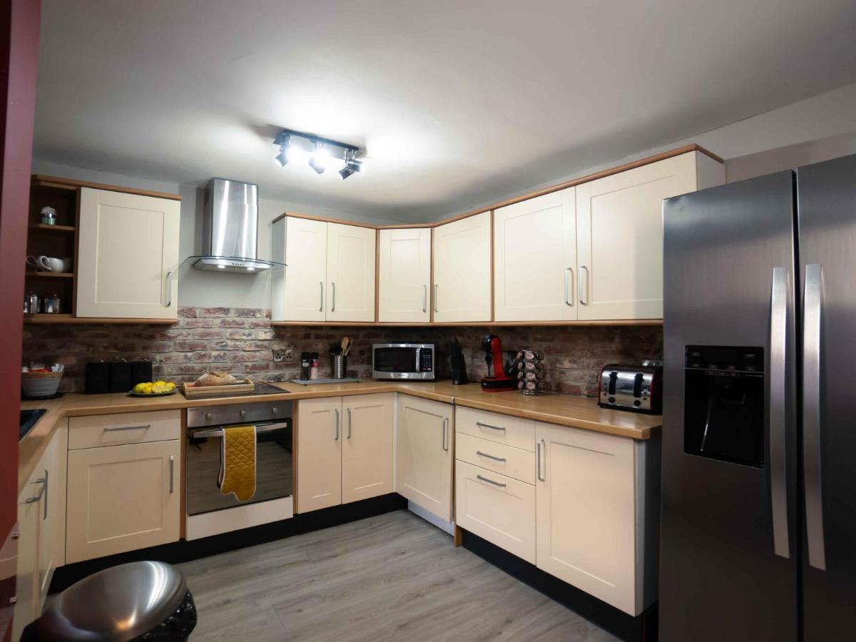 סקארבורו Pass The Keys Amazing, Newly Renovated 5Bedroom House Sleeps 10 מראה חיצוני תמונה